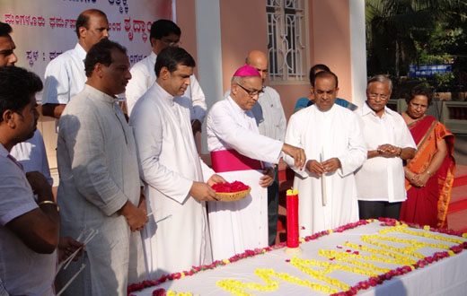 Mangalore Diocese homage to Delhi rape victim